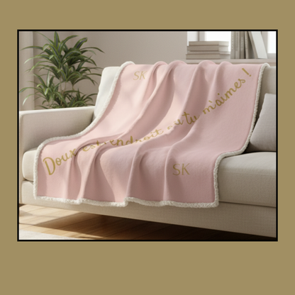 Plaid rose poudré Sherpa -Snoukinou-" Doux est l'endroit où tu m'aimes !"